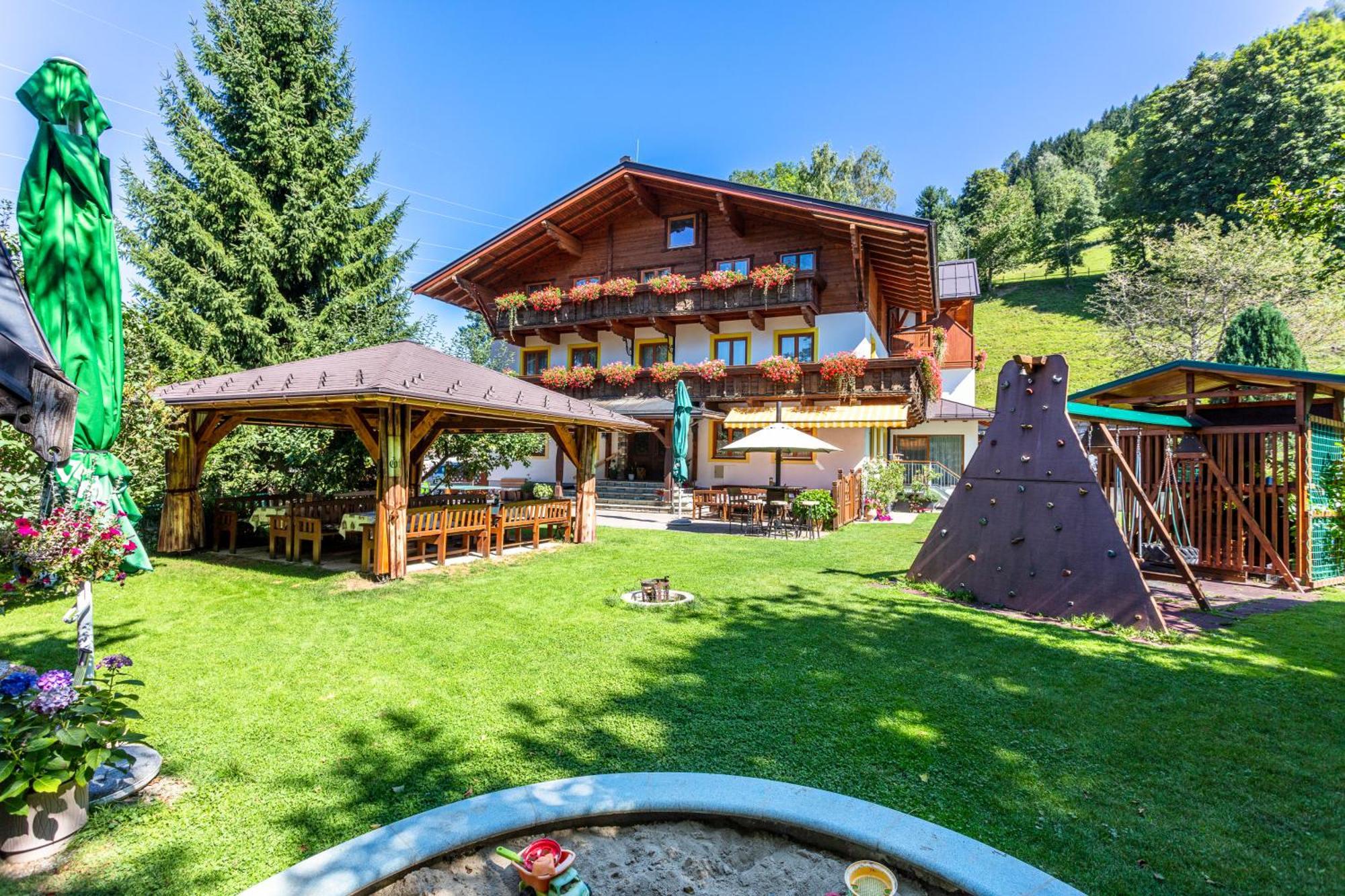 Hotel - Pension Oetzmooshof Sankt Johann im Pongau Exterior foto