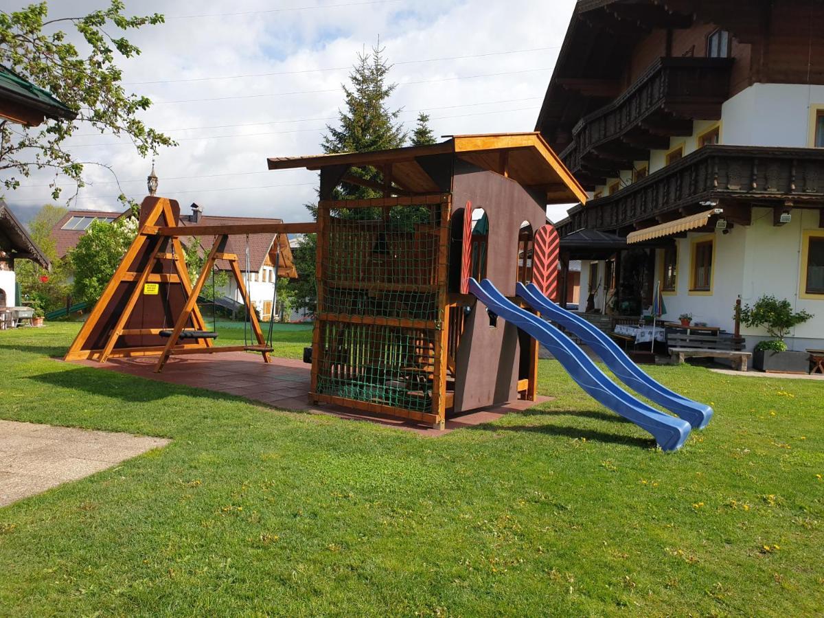 Hotel - Pension Oetzmooshof Sankt Johann im Pongau Exterior foto